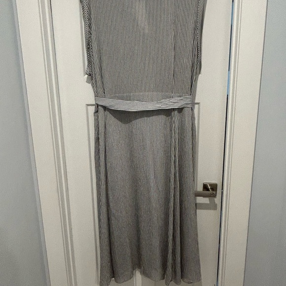 NWT Calvin Klein Women’s Plus Size 24 Striped Button Sleeveless Dress - Picture 13 of 13